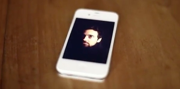 portrait-iphone.jpg Portrait iphone
